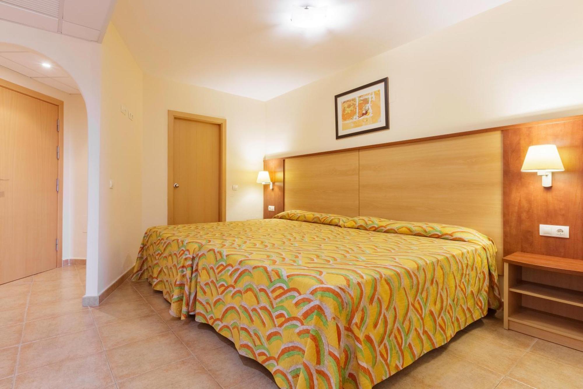 Apartamentos Best Alcazar La Herradura  Eksteriør bilde