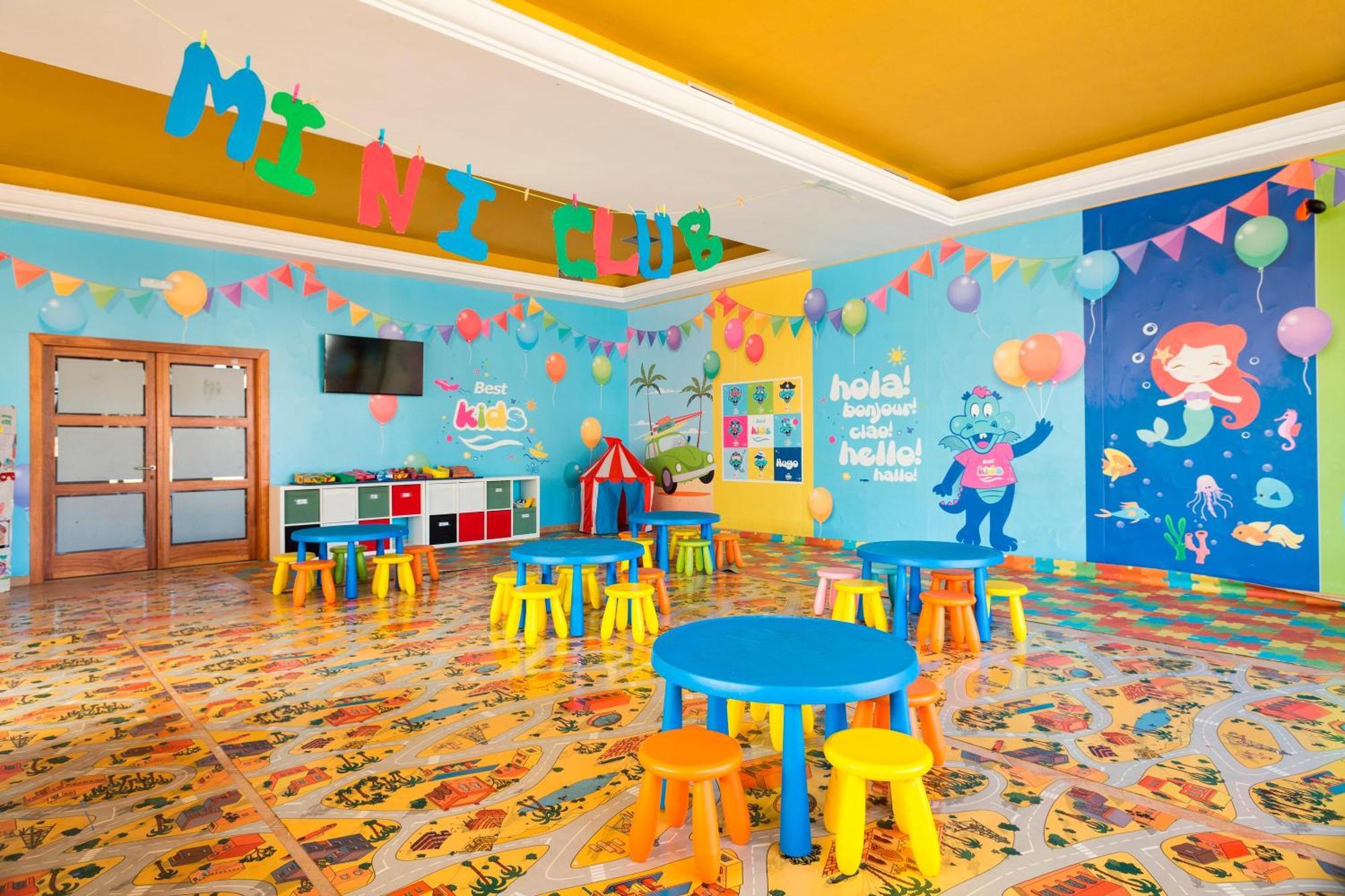 Apartamentos Best Alcazar La Herradura  Eksteriør bilde