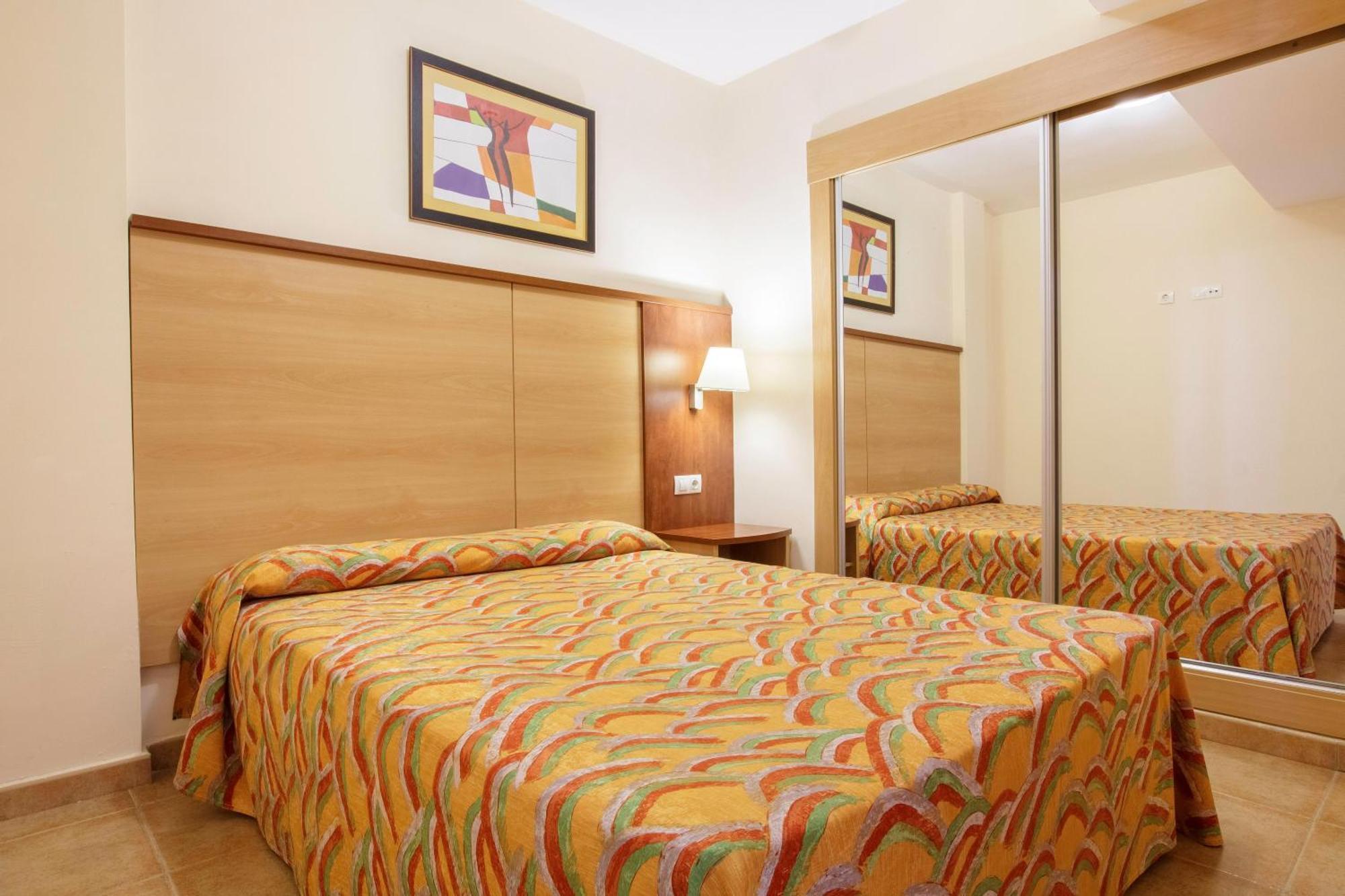 Apartamentos Best Alcazar La Herradura  Eksteriør bilde